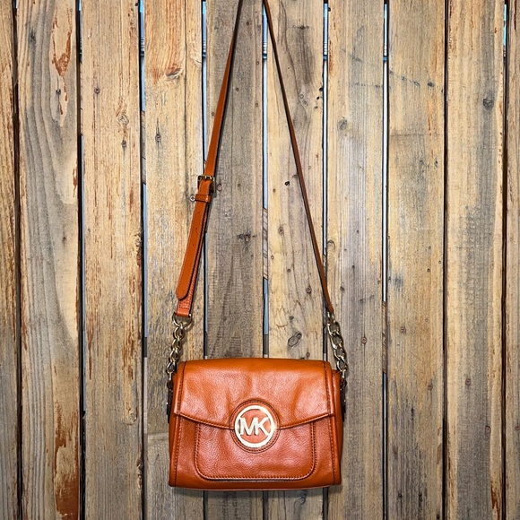 Michael Kors Handbags - Micheal Kors Leather Shoulder Bag